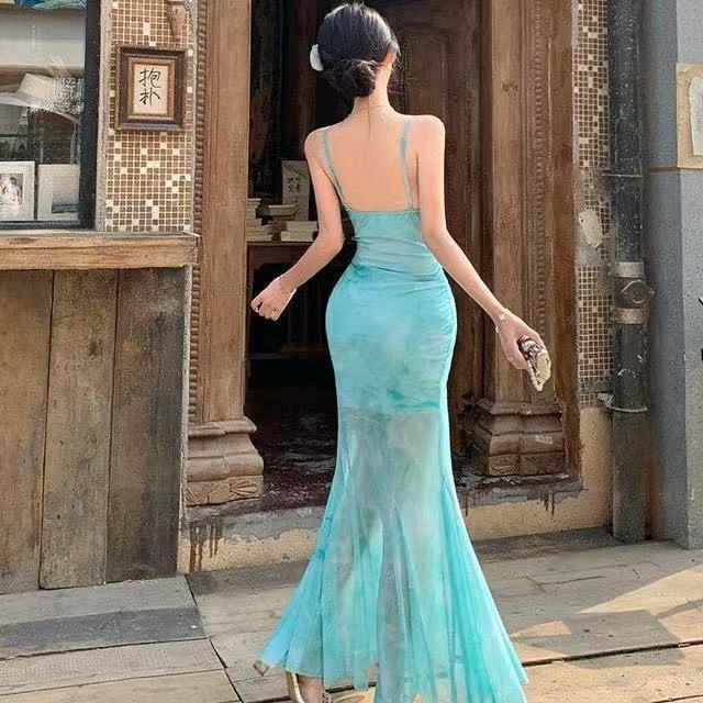 Lace splicing suspender dress women's summer vacation style slim fishtail skirt waist mesh skirt hip-wrapped long dress
