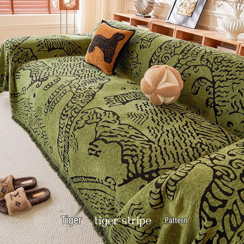 Luxurious Retro Chenille Sofa Slipcover - All-Season Anti-Scratch French Design 90100cm BackrestKnee Blanket 1755₽