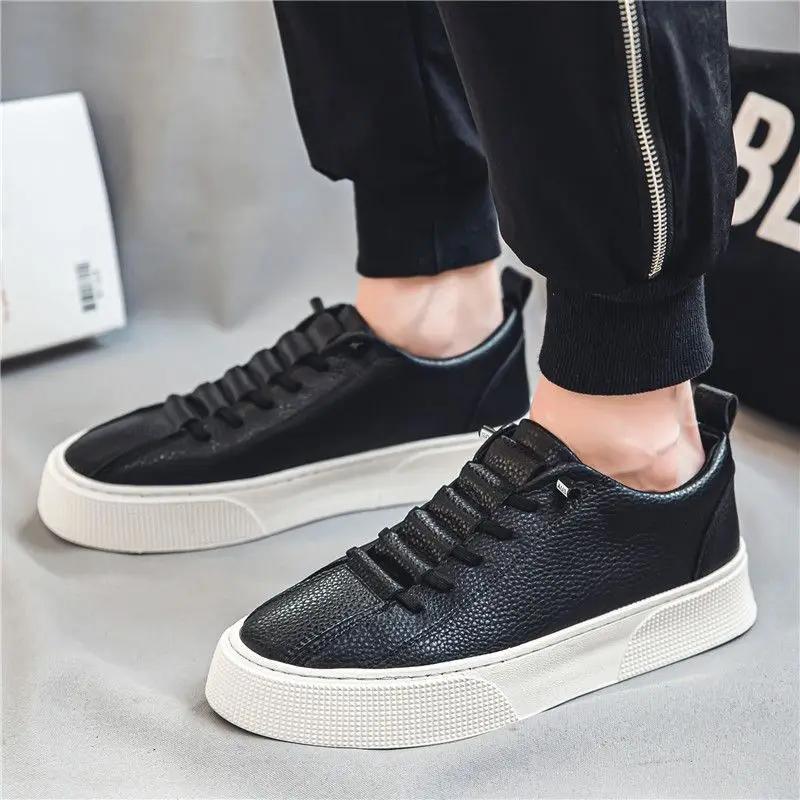 Spring New Men's Shoes, Fashionable and Versatile Lace Up Sneakers, Leather Comfortable and Casual Board Shoes
