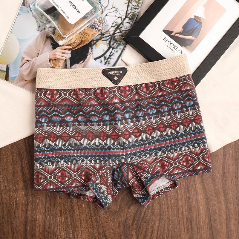 

Новые женские ретро хлопковые трусы - Антибактериальные, удобные шорты средней посадки из дышащей ткани. XL [120-140 lbs]