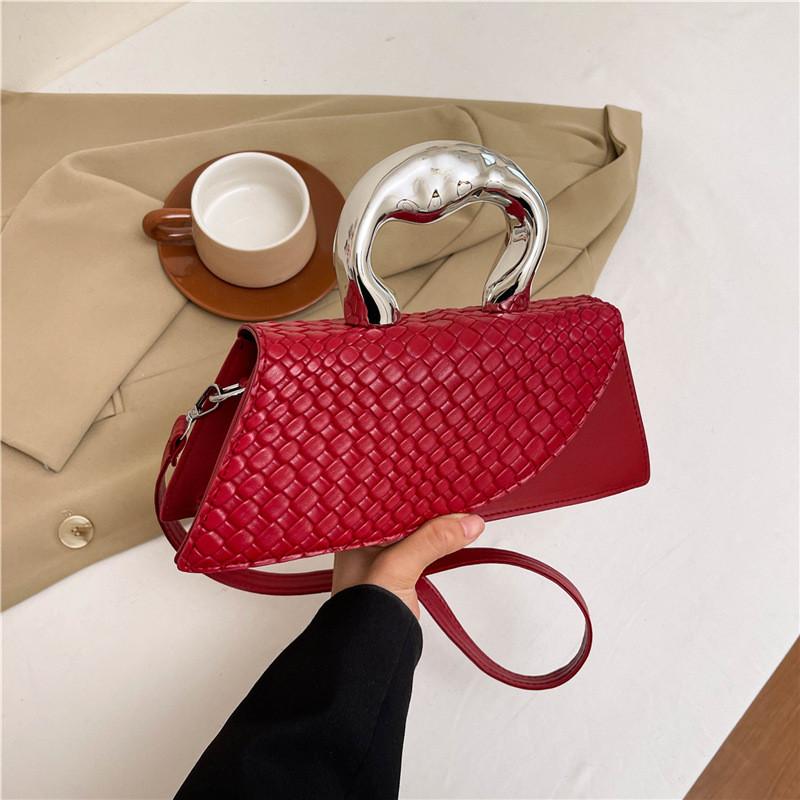 Fashionable Small Square Crossbody Bag For Women Unique Stylish Design For Trendy Outfits