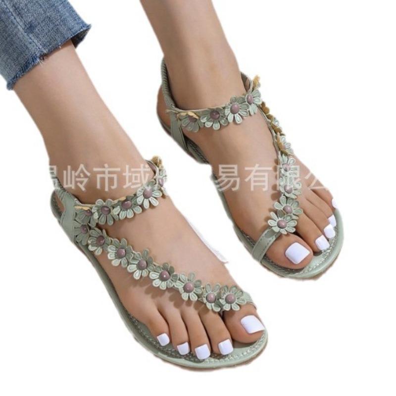 Plus Size Women's Shoes Summer New Flat Bohemian Studded Sandals Beach Shoes