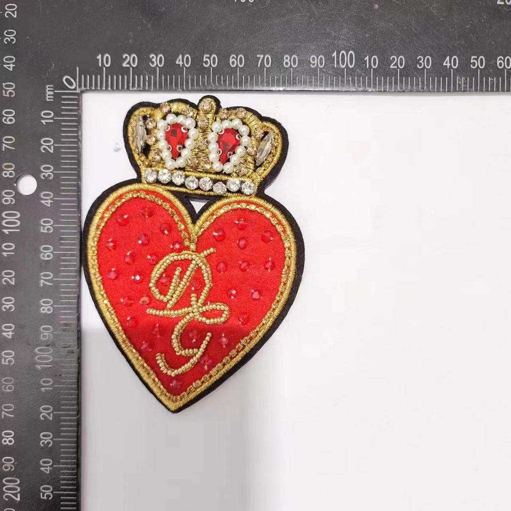 Handmade Rhinestone Heart Cloth Patch - Beaded Accessories for Clothing, Shoes, Hats, and Decorative Packaging.