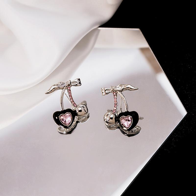 

Vitality Summer Love Cherry Stud Earrings, Sweet Pink Love Glass Earrings, Pink Diamond Sweet Girl Wind Earrings