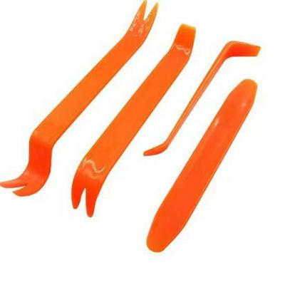 Cura dell'auto – Per la cura di plastica e gomma