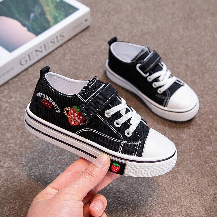 Bao, the shoes that mothers are wearing for their children are comfortable and versatile. 5-year-old spring and autumn leisure children are 11 yea