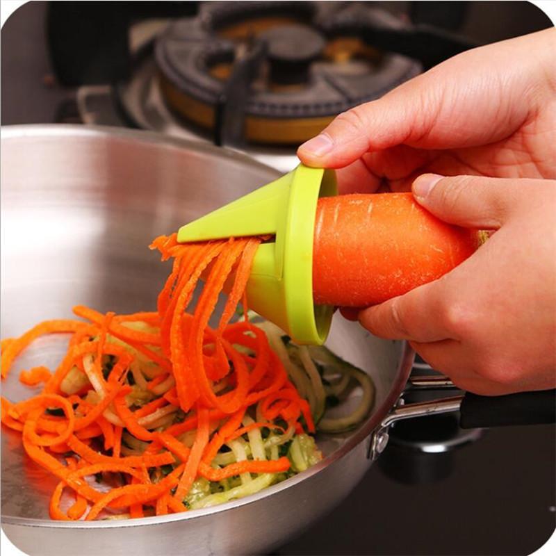 Kitchen Tool Vegetable Fruit Multi-function Spiral Shredder Peeler Manual Potato Carrot Radish Rotating Shredder Grater Portable