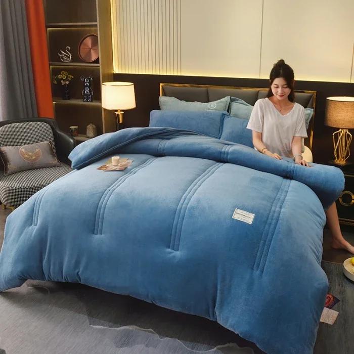 

Осень и зима 2025 года новинка двустороннее молочное шерстяное одеяло из овечьей шерсти теплое и утолщенное зимнее одеяло весенне-осеннее одеяло ядро одеяло 100x150cm 1.5kg