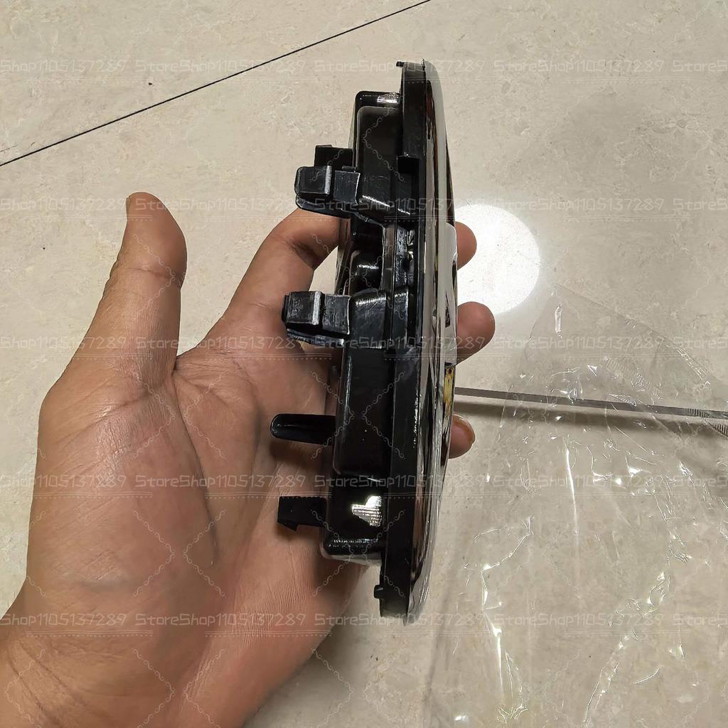 152mm TOYOTA OEM SMONTOVANÝ ZNAK 90975-T2008 Pasuje na Yaris 2015 Znak na přední mřížku