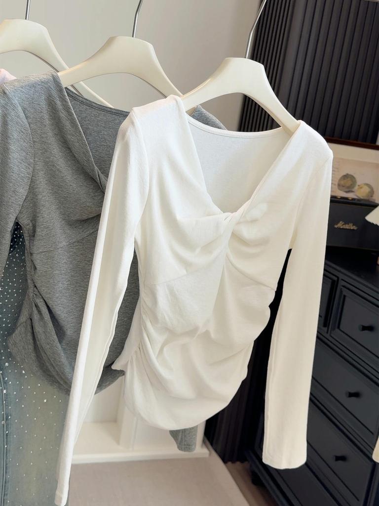 Stylish Twisted V-Neck Long-Sleeve Women's T-Shirt, Spring 2026 Slim-Fit, Figure-Flattering Base Layer.
