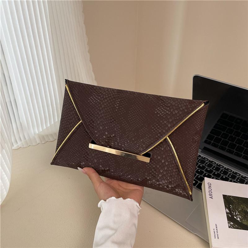 Spring New Trend New Envelope Dinner Bag Glossy Casual Simple Clutch Bag Fashionable Women's Bag