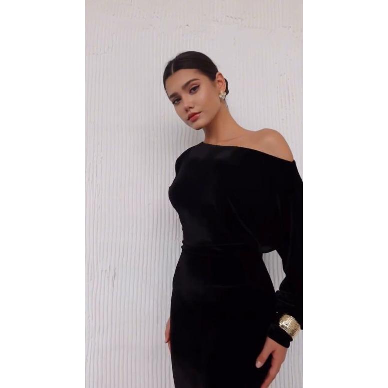 

Spot European beautiful women autumn and winter new fashion temperament sexy velvet long sleeves thin hip dress XL