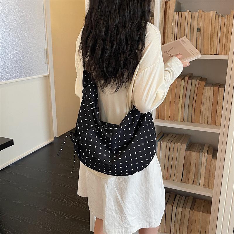 Sommer Mode Pendler Umhängetasche - Einfache Cross-body Wickeltasche in Dumpling-Form