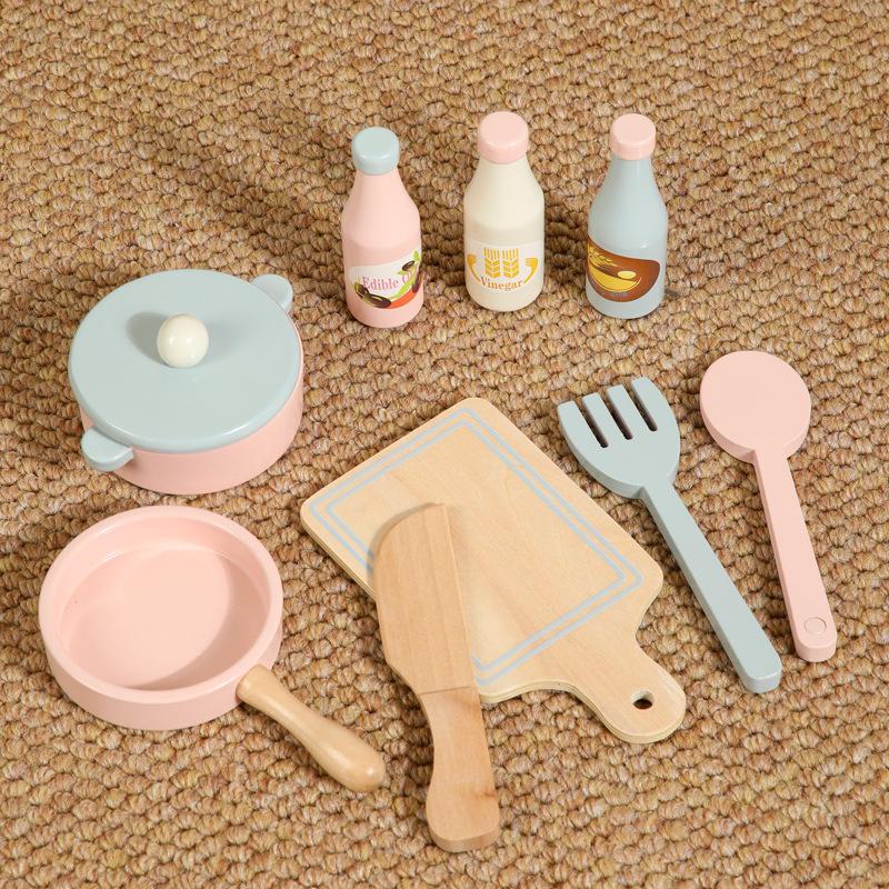 Wooden Children's Cartoon Giraffe Kitchenette Suit Simulation Stove Kitchenware Play House Toys