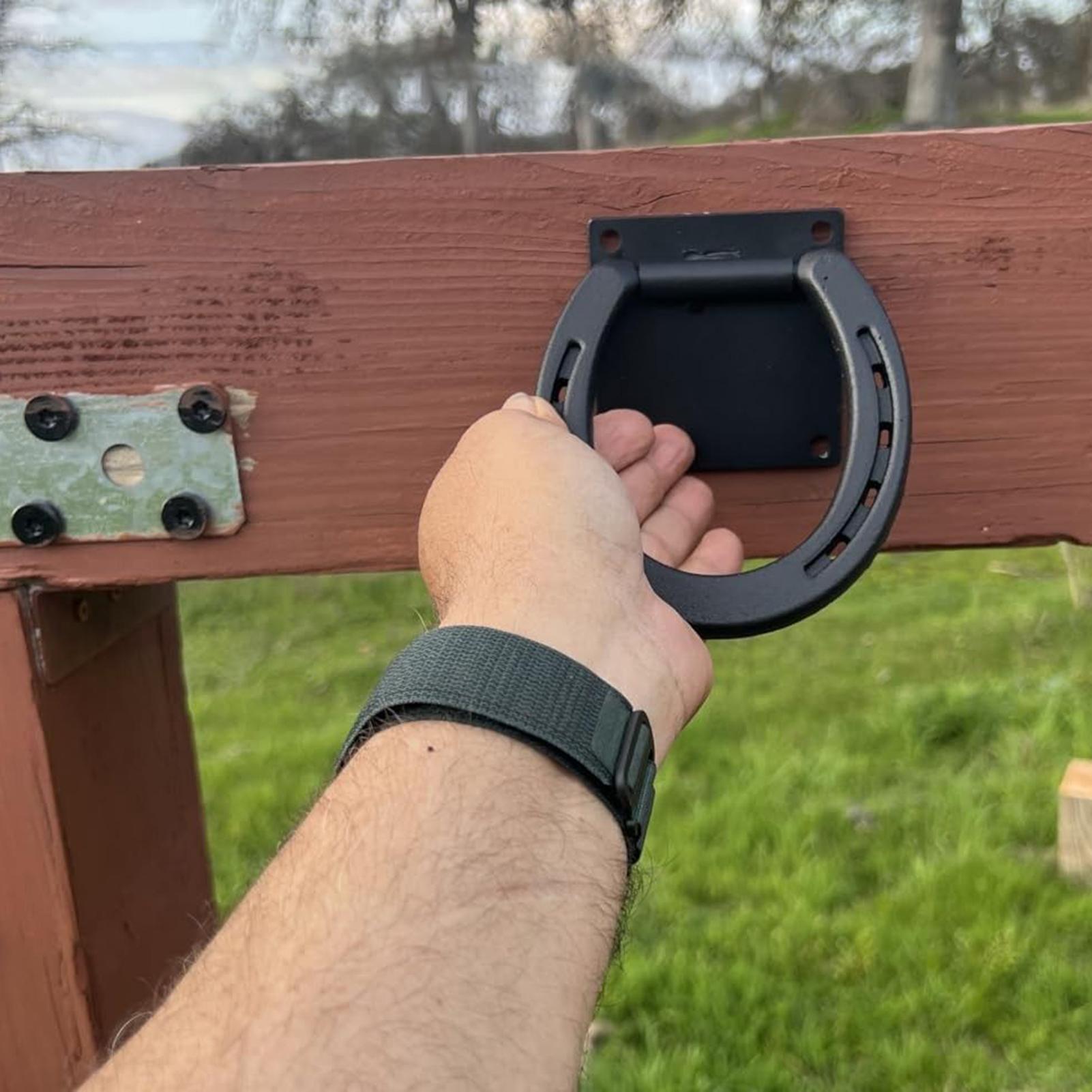 

Horse Tie Up Ring Tie Ring Plate Tack Barn Supplies With Expansion Screws For Farm Trail Stable Outdoor Stall Riding Area Fence CN