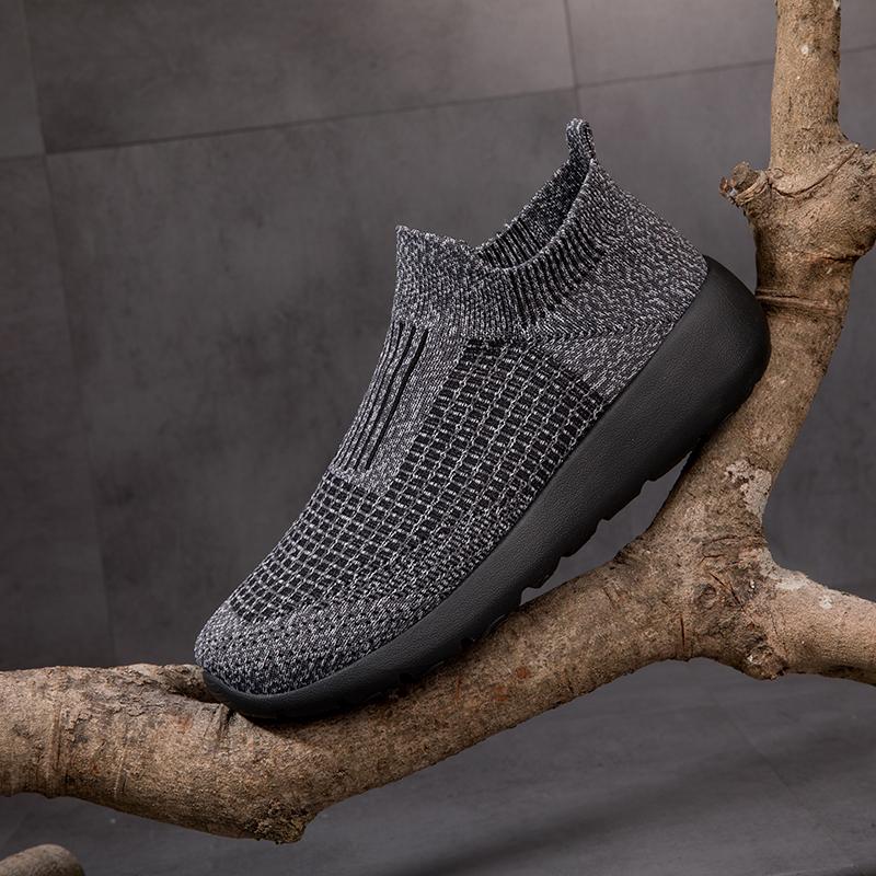 Fashion Women Flat Slip on Black Red Shoes Woman Lightweight Sneakers Casual Mesh Running Sports Men Big Size 43 Walking Anti Slip Slip