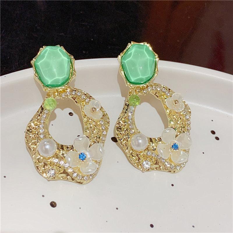 Medieval Style Temperament Green Diamond Flower Earrings Women's 111 Silver Needle Irregular Design Pearl Earrings