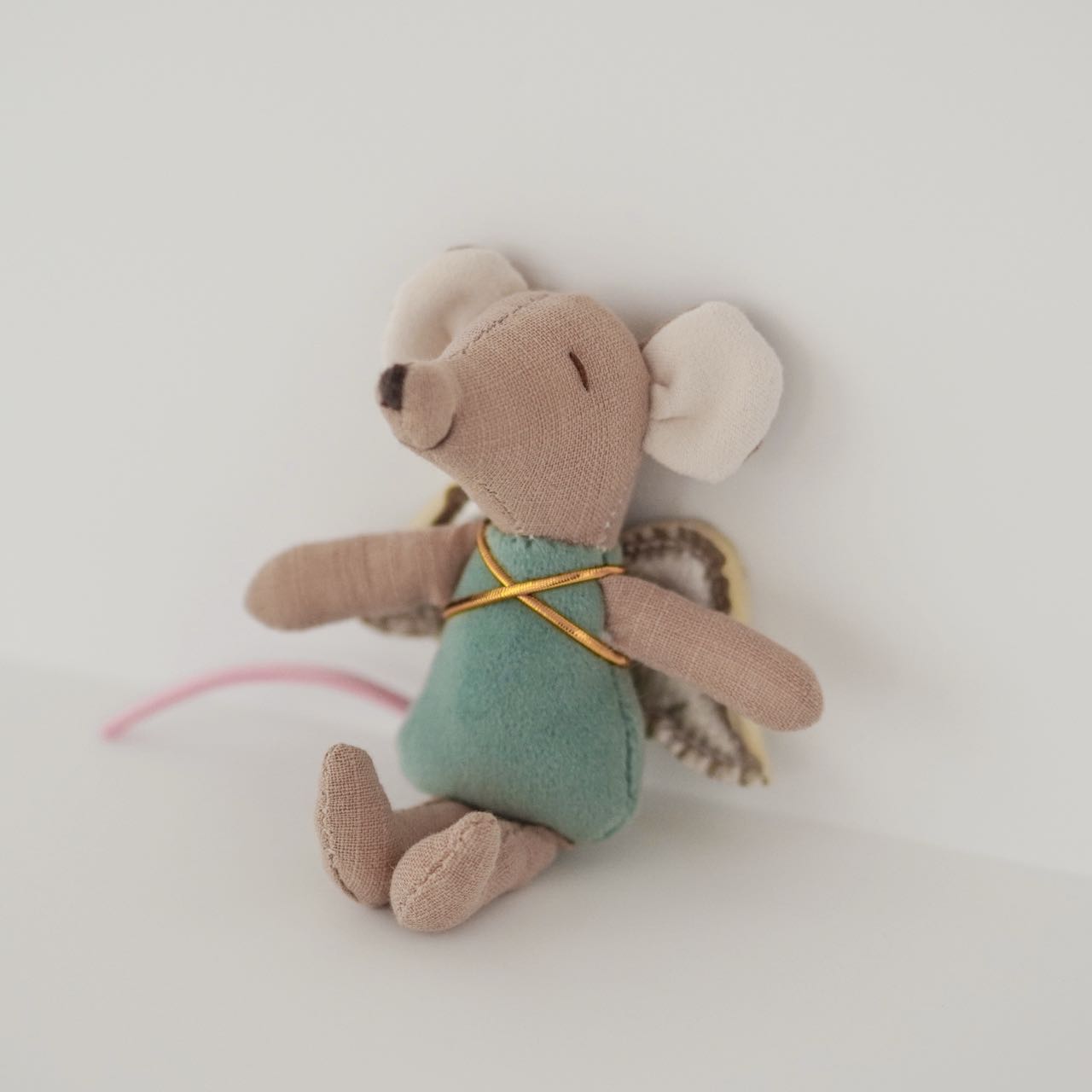 S Peluche Douce Souris Poupée Jouet Pour Enfants - Cadeau de Fête d'Anniversaire Décoration de Chambre Jeu d'Imitation Animal en Peluche beige
