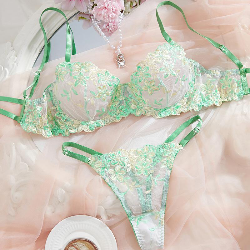 New French Sexy Pure Desire Erotic Underwear Hollow Ultra-thin Lace Perspective Flower Embroidery Erotic Set