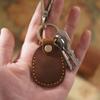 Retro Cattle Pickup Anti-lost Protective Keychain Custom Name Leather Keyring for RFID Access Card Cove Bag Key Chain Ring Gift