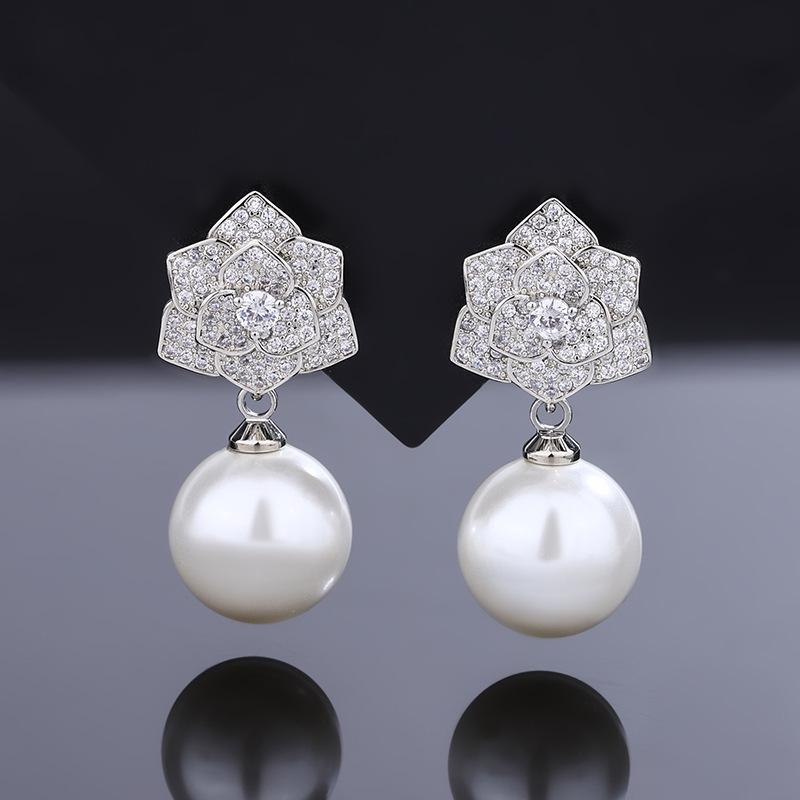 

Jewelry Copper Bottom Gold-Plated Pearl Camellia Stud Earrings Female 12Mm
