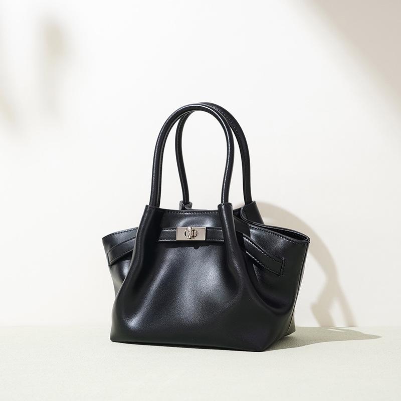 

New Casual Leather Soft Noodles Dumpling Bag Women s Versatile Commuter Business Handbag Premium Versatile Shoulder Bag Women s