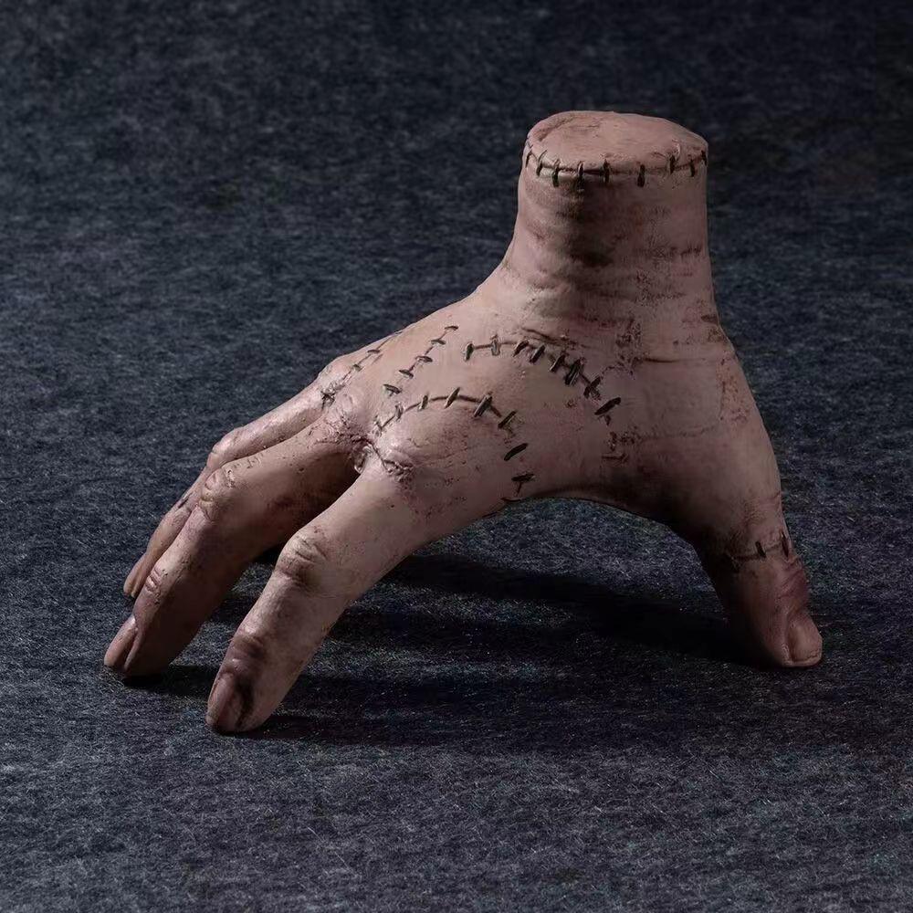 Cross-border Halloween Severed Hand Prank Prop - Halloween Ornament and Christmas Gift See details