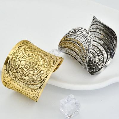 Fashion Personalized Leaf Open Bracelet For Women Ladies