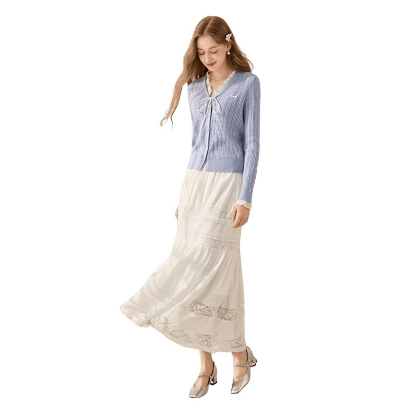 

Women s V-Neck Ruffle Trim Cable Knit Cardigan L