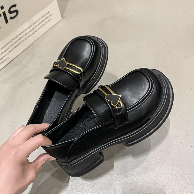 Туфли на платформе женские 2025 весна новая универсальная одинарная обувь в стиле ретро платформа на одном педале маленькие кожаные туфли 35 чёрный 2627₽