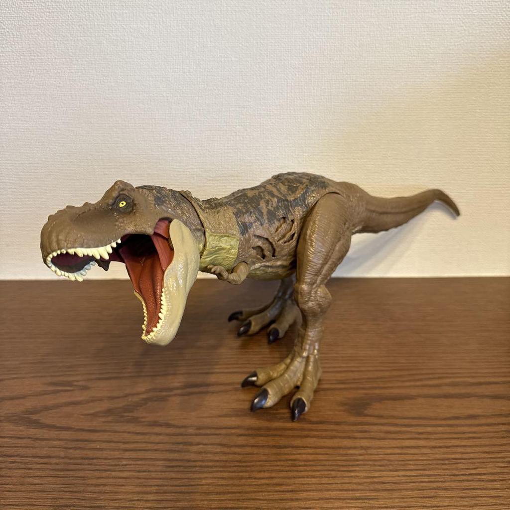 [USED] Dinosaur figures Jurassic World