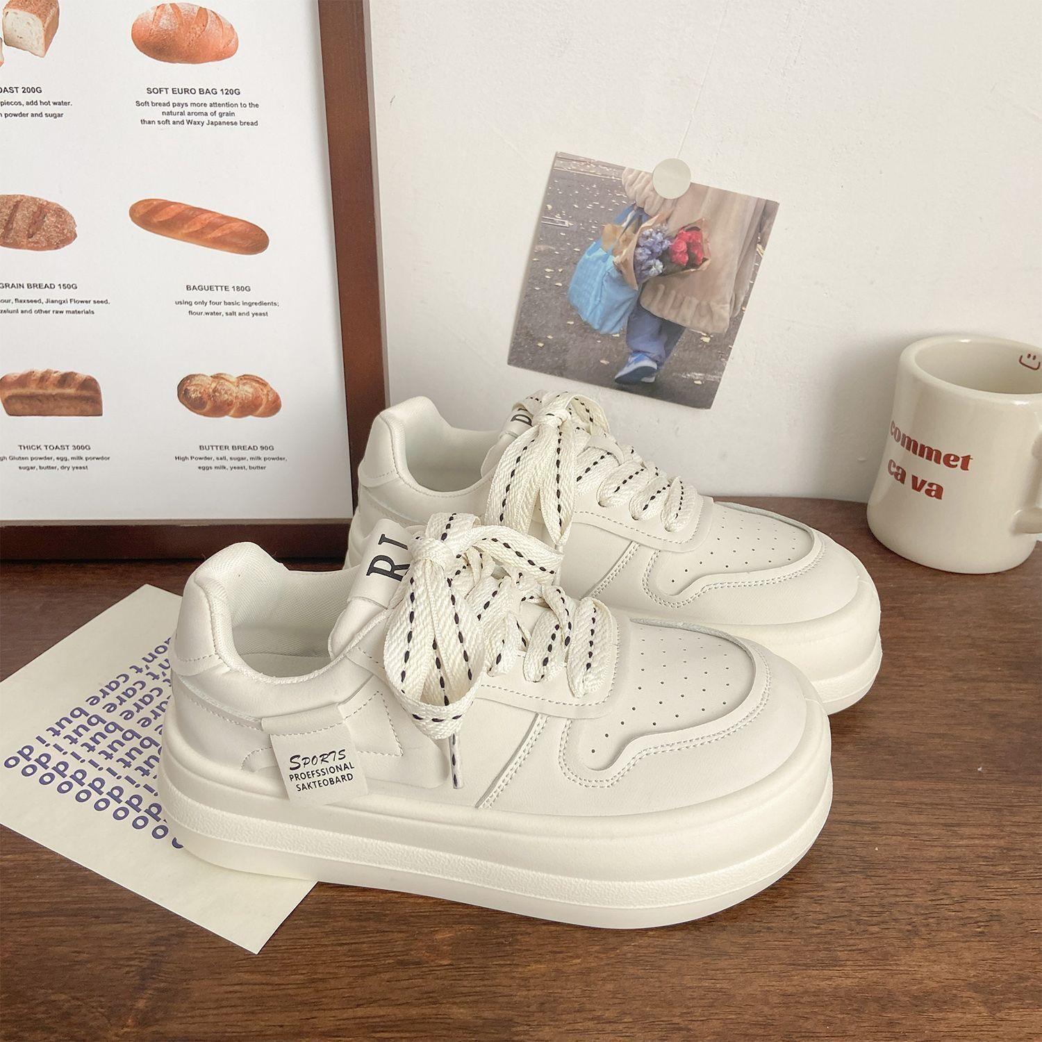

Retro little white shoes women s ins college Hong Kong style single shoes trend breathable moral training shoes college style cream color high value 35