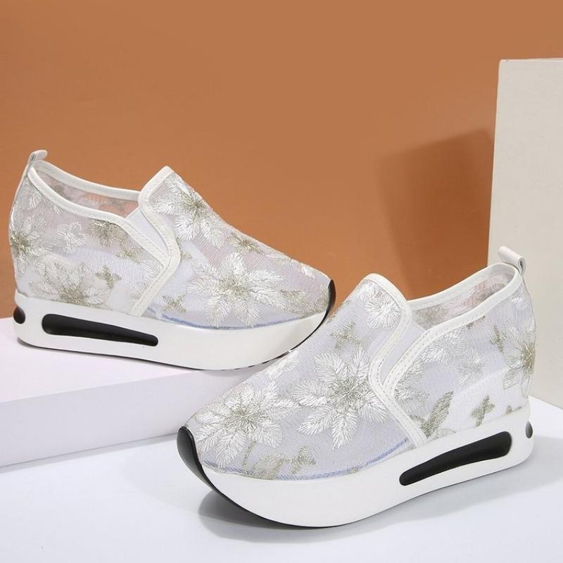 Fashion Women Sneakers Floral Embroidery Mesh Breathable Sneakers Women Slip On Casual Comfy  Platform Shoes Woman Zapatos De Mujer