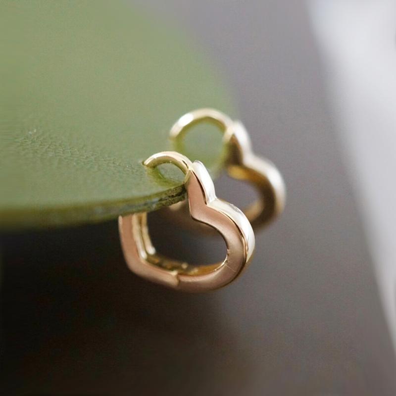 Huitan Fancy Round Shaped Stud Earrings Paved Shiny CZ Stone  Color/Gold Everyday Fashion Versatile Women's Ear Jewelry