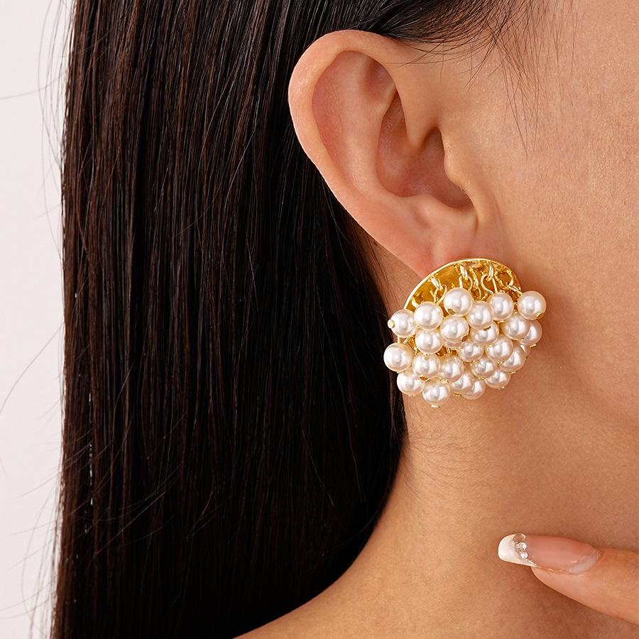 Elegant Pearl Petal Tassel Earrings - High-End, Versatile Design with a Touch of Luxury