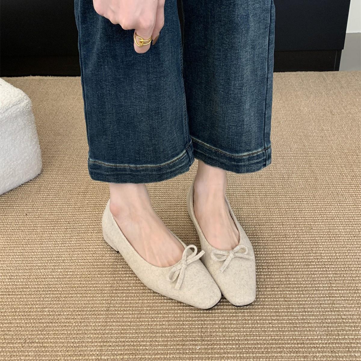 

French gentle wind thick heel single shoes women s 2025 spring new bow shallow mouth flat sole single shoes evening evening wind single shoes 35 бежевый