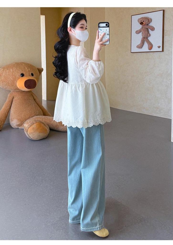 2026 Spring Maternity V-Neck Embroidered Doll Shirt – French Korean Style Loose Top