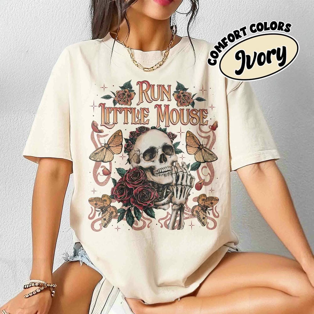 Run Little Mouse Comfort Rose Skeleton Unisex Top Dark RoUnisexce Book Lover Gifts Vintage Dark Academia Bookish Shirt Streetwear