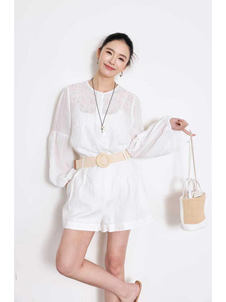 Spring 2026 French Embroidery Linen Shirt with Lantern Sleeves - Casual Vacation Style