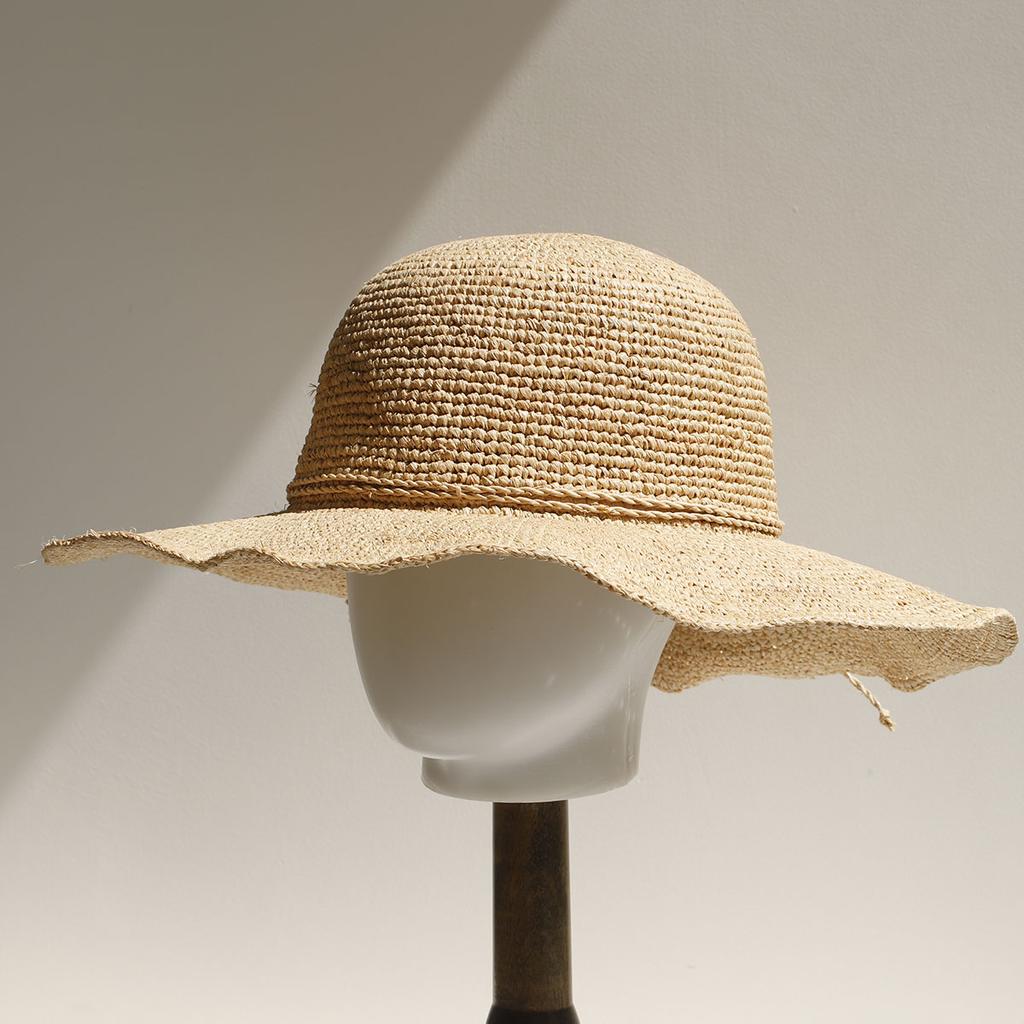 2026 Large Brim Straw Hat Raffia Hand-woven Pattern Straw Hat Sun Protection Beach Sun Hat Women's British Retro Basin Hat