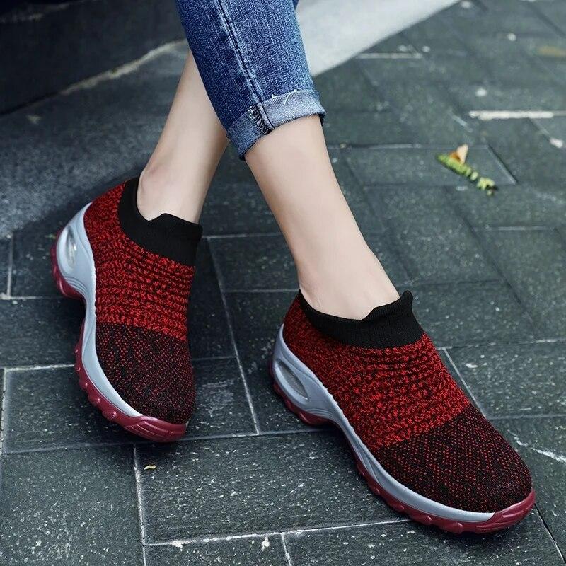 Damen Laufschuhe Walking Mesh Schuhe Mode Plateau Slip-On Sneaker Luftpolsterung Fitnessstudio Modern Dance Schuhe Herren