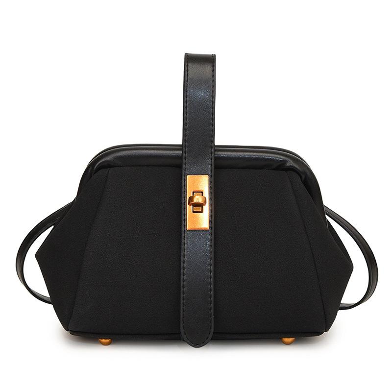 

New stylish and simple shell bag solid color small fresh shoulder messenger bag portable underarm women s bag чорний