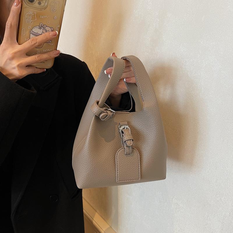Retro texture handbag women's spring and summer new children and mothers fashionable simple bucket bag solid color messenger bag