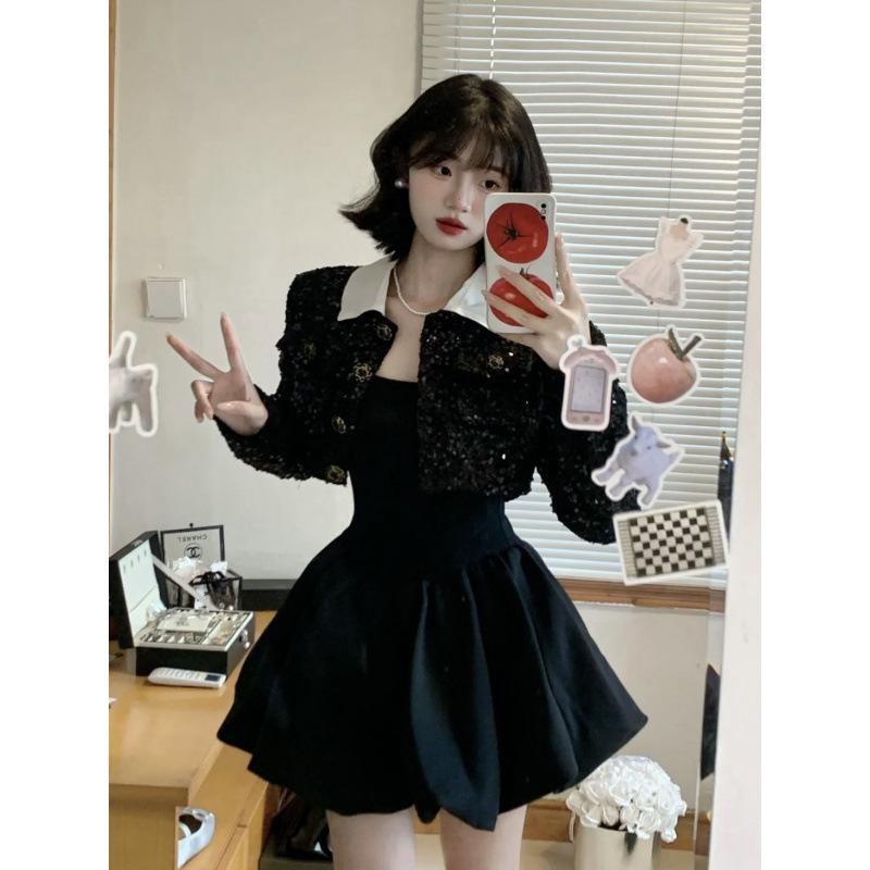 Hepburn Premium Square Neck Black Long Sleeve Dress Autumn Waist Skinny Temperament Small Black Dress Fluffy Dress