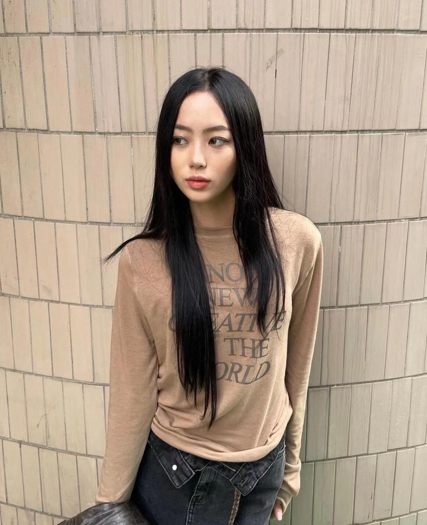 Korean Designer Letter Print Slim Fit Stretchy Base Layer Women's Top - New Spring Arrival.