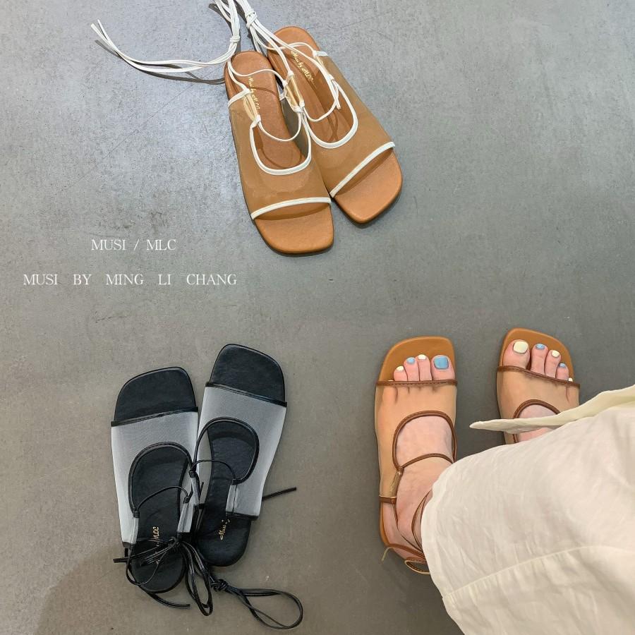 Niche French square head lace-up breathable mesh open-toed sandals 2025 summer new leather straps flat bottom sandals women