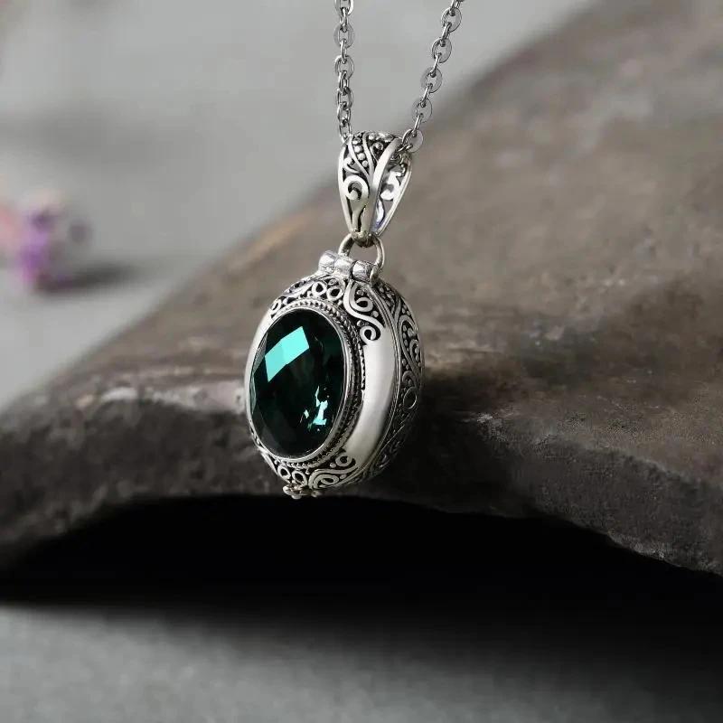 Gawu Box Pendant Green/red Crystal Setting Openable Photo Box Necklace Vintage Memorial Jewelry Birthday Gift for Women