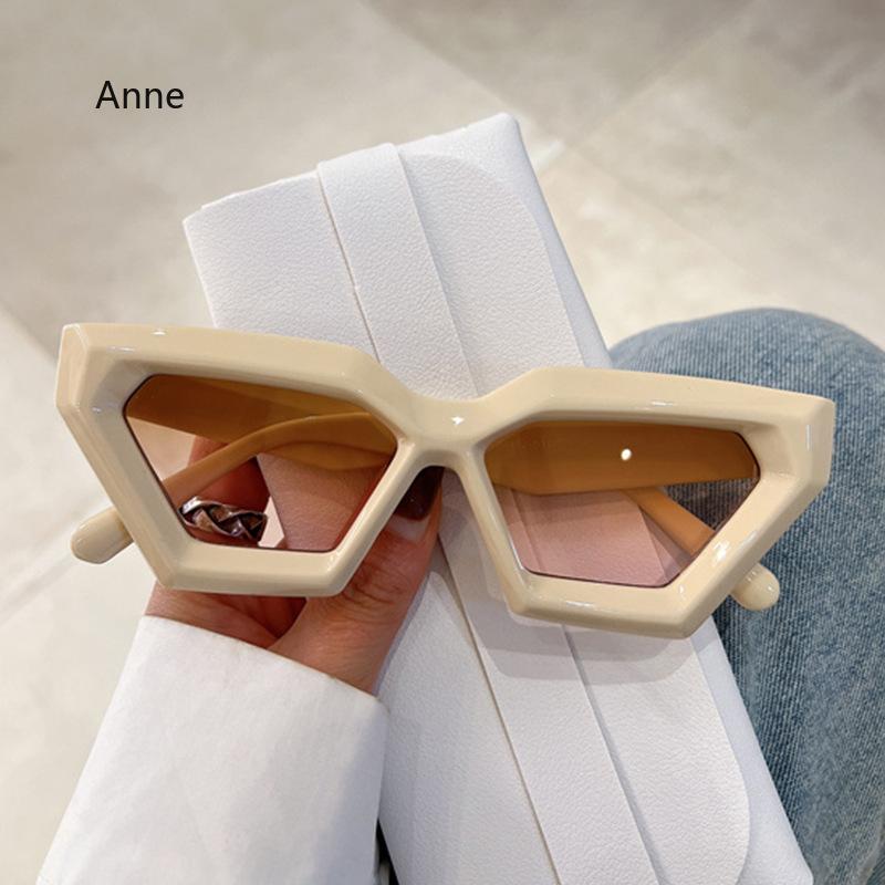 Vintage Cat Eye Sunglasses New Fashion Oversized Thick Frame Gradient Men Women Shades Trendy  Design UV400 Eyewear