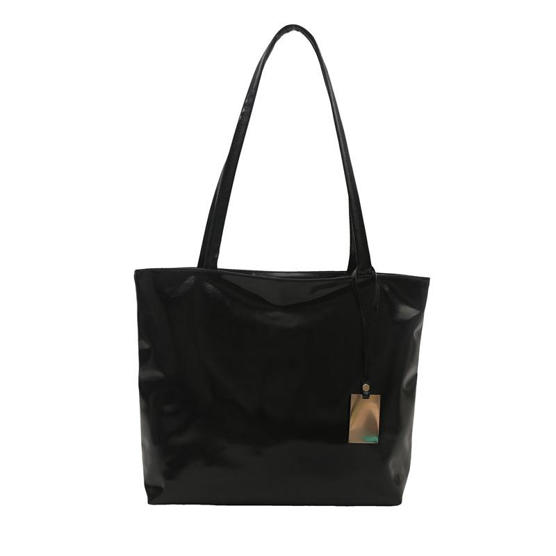 

Large capacity bag women s bag 2025 new silver versatile shoulder bag college students commute to class portable tote bag чёрный