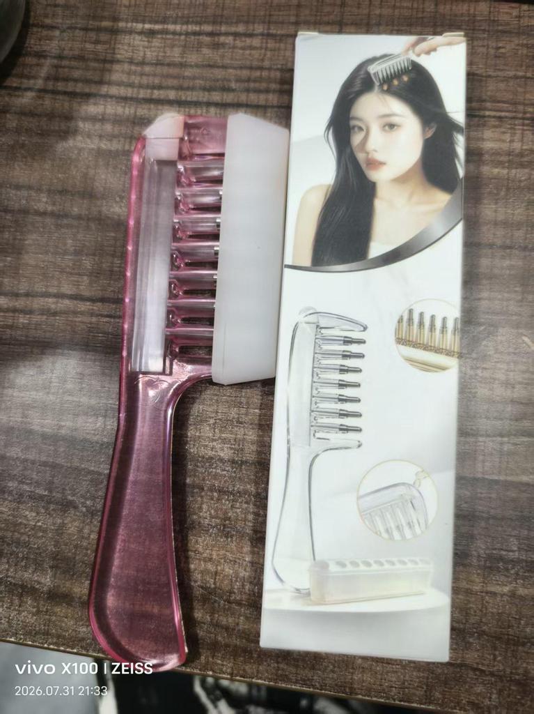 Scalp Care Liquid Applicator Comb - Transparent Liquid Guiding Artifact for Optimal Hair Treatment